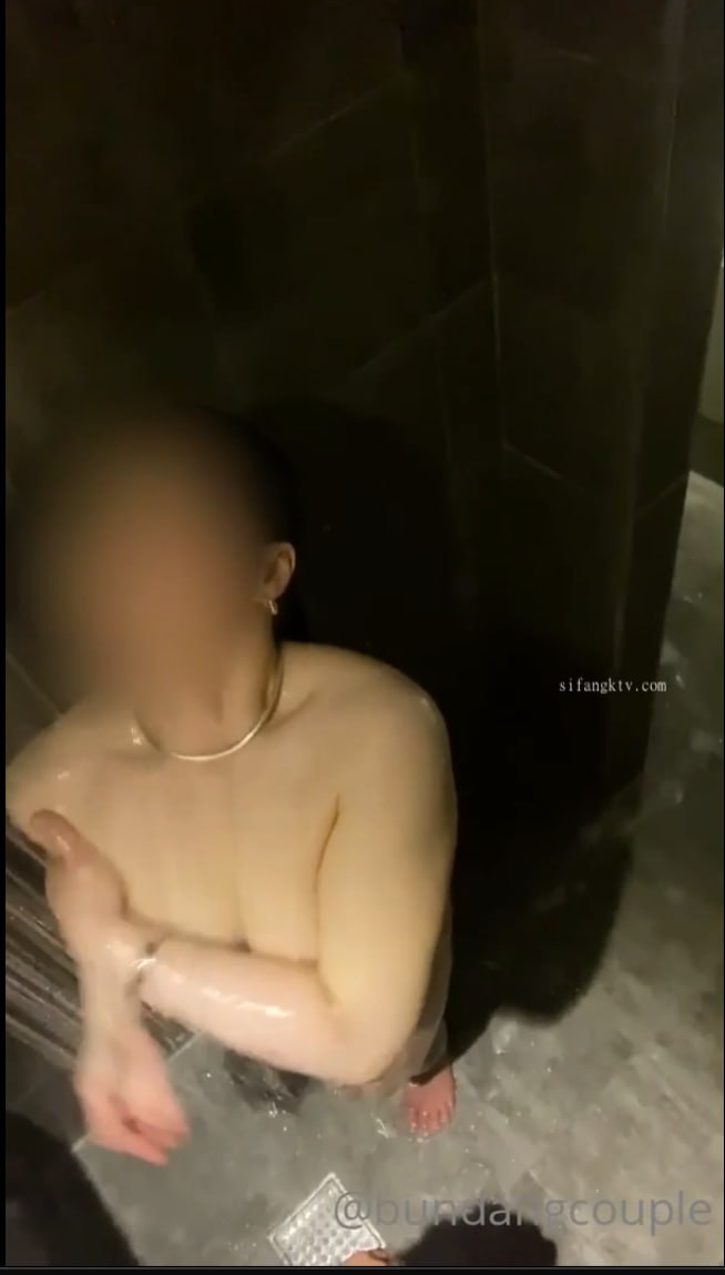 中年男人与少妇